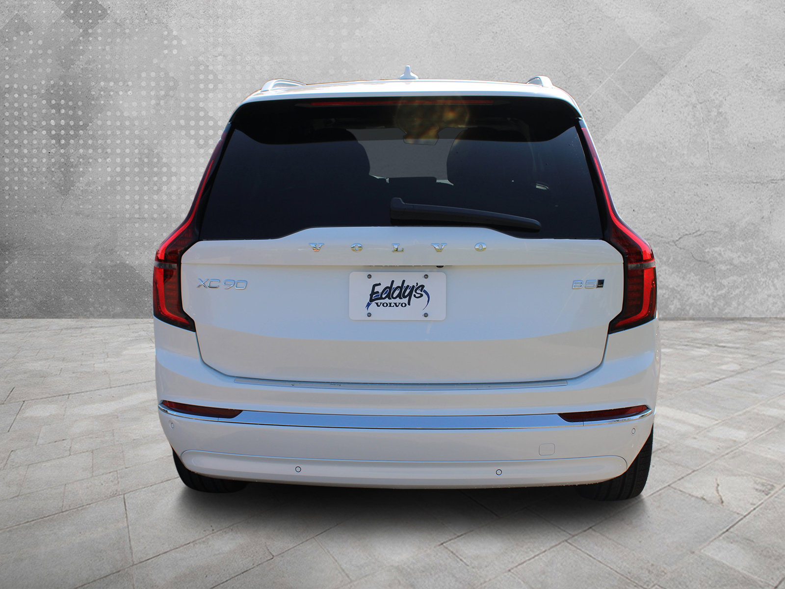 2026 Volvo XC90 B5 Core photo 4