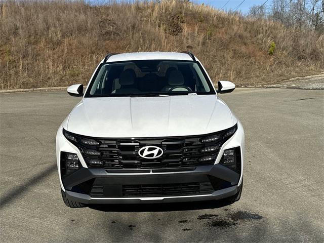 2025 Hyundai Tucson SEL photo 2