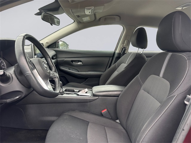 2022 Nissan Sentra SV photo 9