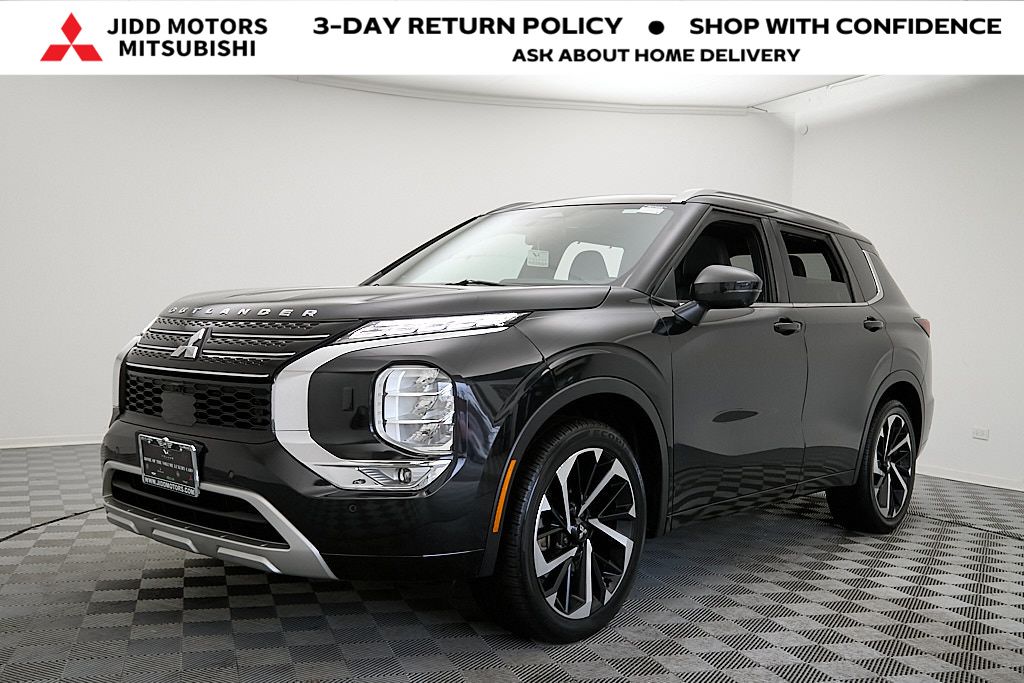 2022 Mitsubishi Outlander SEL's photo