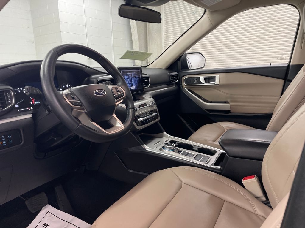 2024 Ford Explorer XLT photo 4
