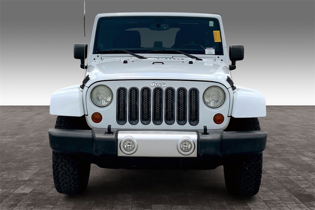 2013 Jeep Wrangler Unlimited Sahara photo 3