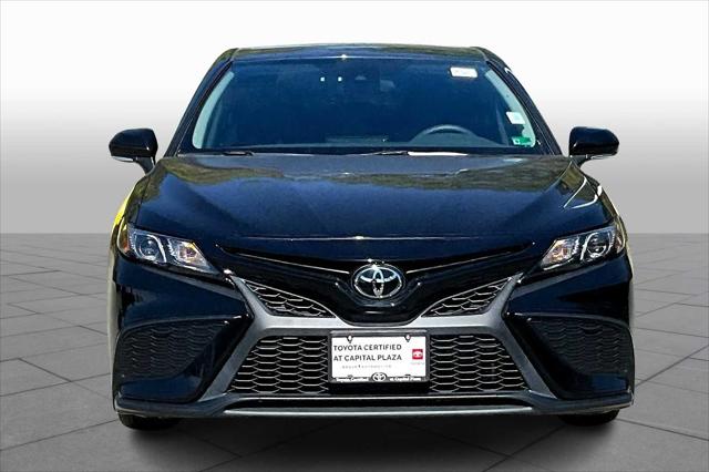 2023 Toyota Camry SE photo 3