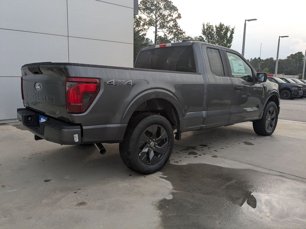 2025 Ford F-150 STX photo 4