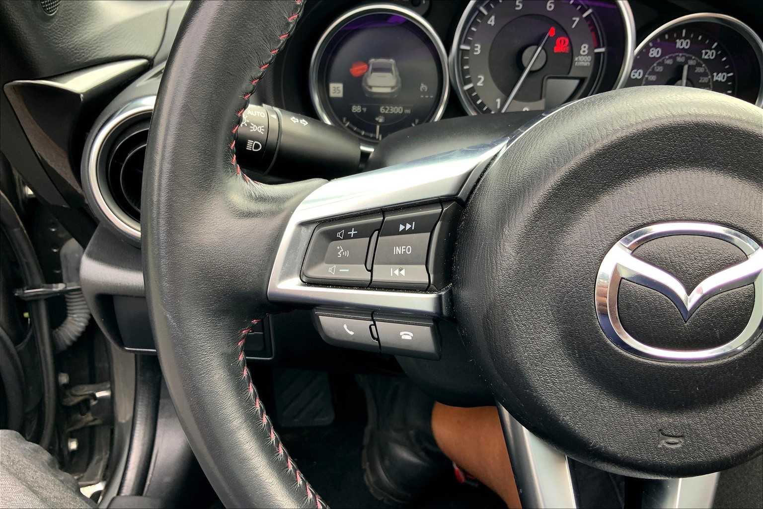 2019 Mazda MX-5 Miata Miata RF Grand Touring photo 18