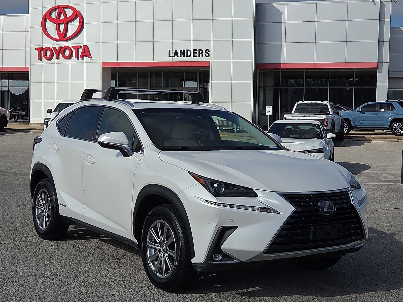 2018 Lexus NX 300h's photo