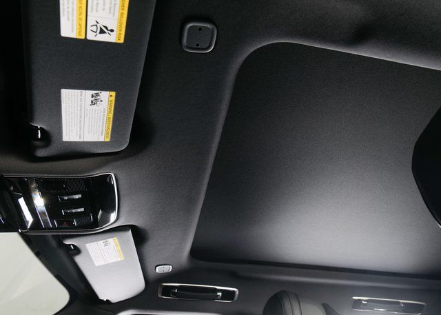 2025 Land Rover Range Rover Sport SE photo 21