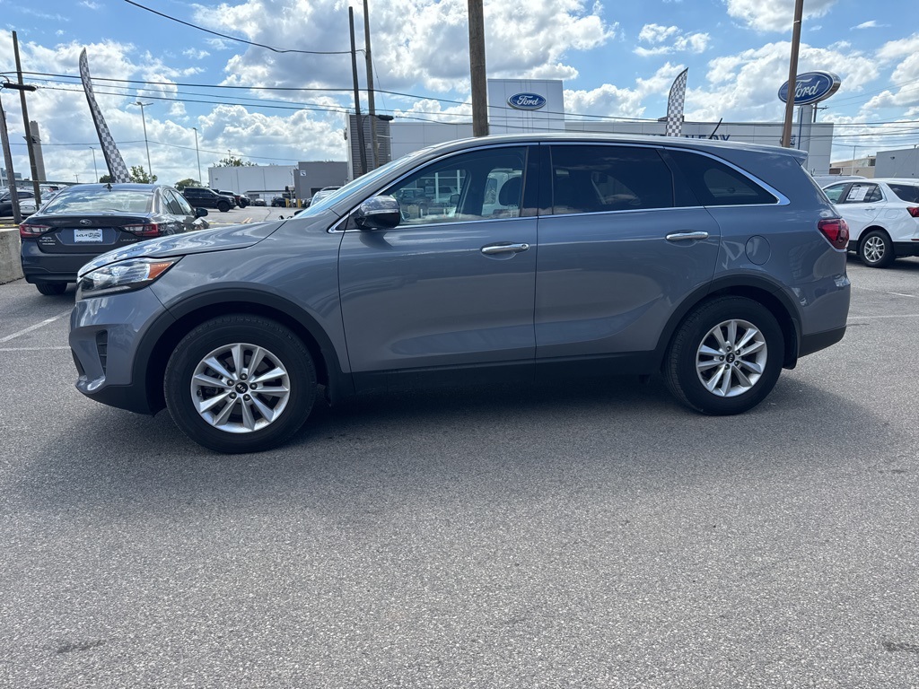 2020 Kia Sorento LX photo 3