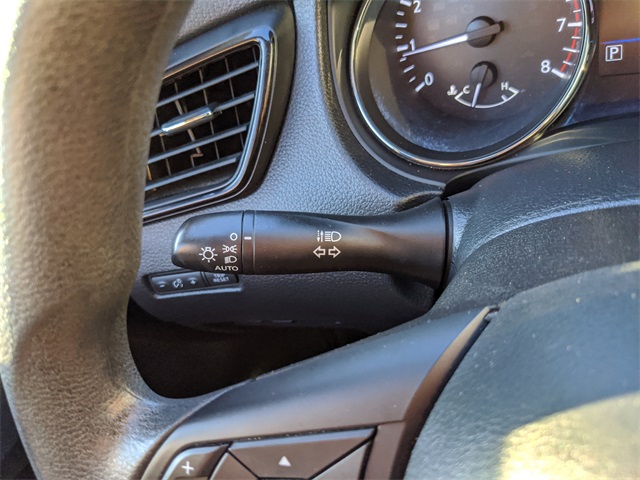 2019 Nissan Rogue S photo 28