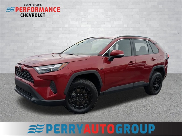 2023 Toyota RAV4 XLE's photo