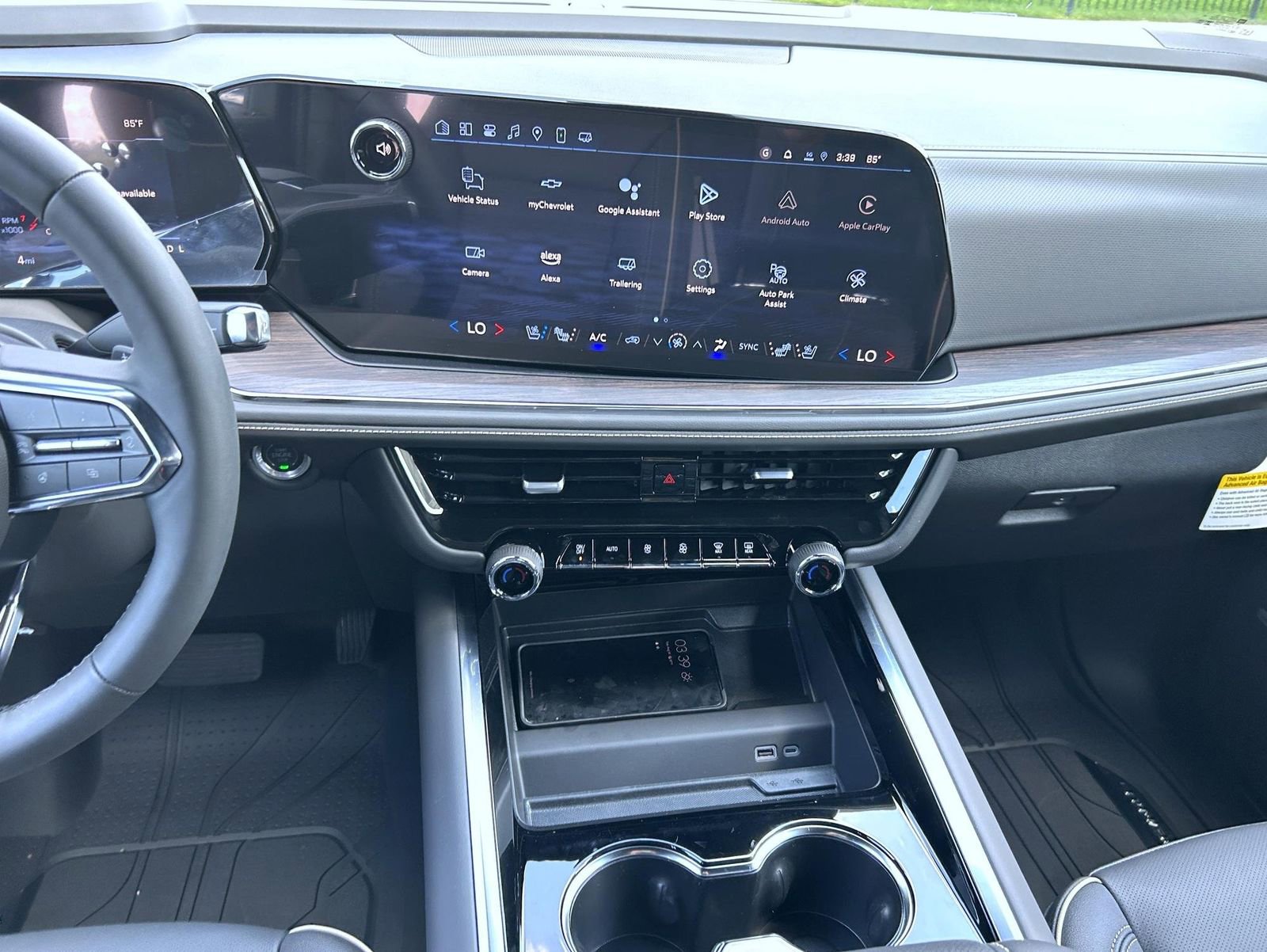 2025 Chevrolet Tahoe Premier photo 9
