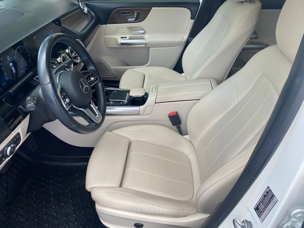2021 Mercedes Benz GLA 250 4MATIC photo 9
