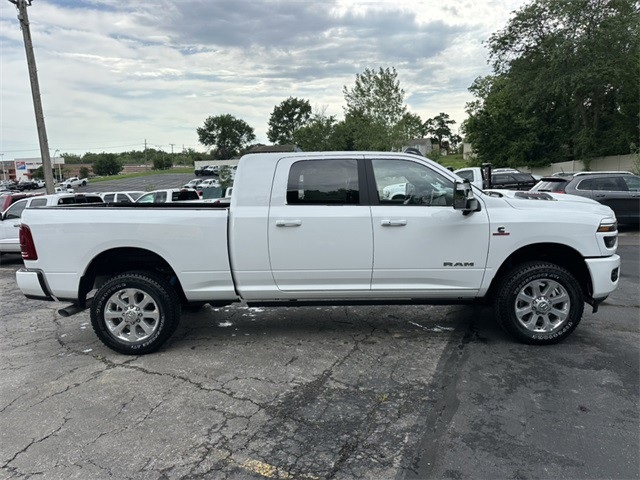 2025 Ram 2500 Laramie photo 4