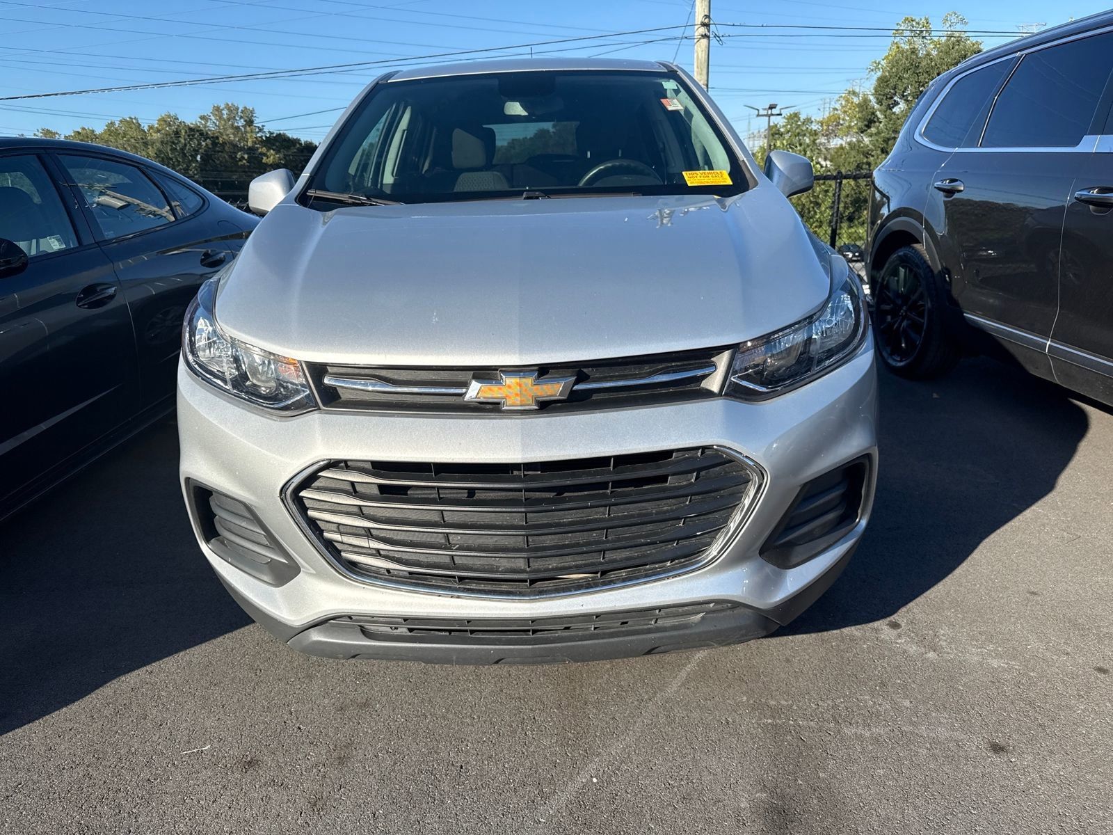 2020 Chevrolet Trax LS photo 2