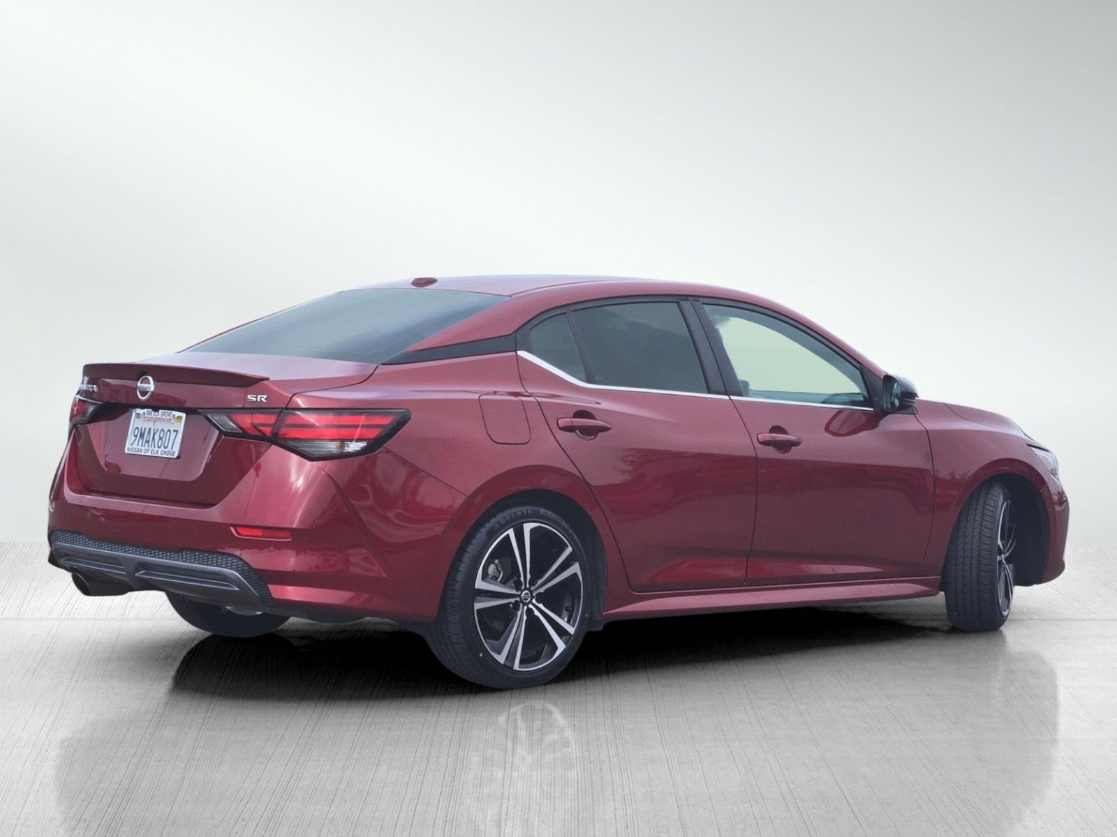 2021 Nissan Sentra SR photo 4