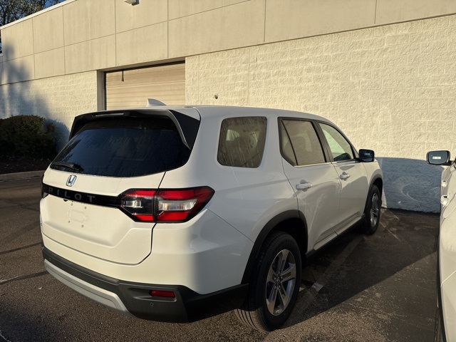 2025 Honda Pilot EX-L photo 4