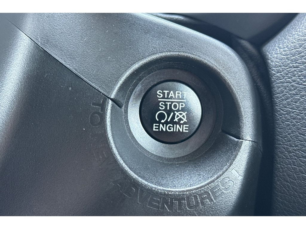 2022 Jeep Renegade Latitude photo 29