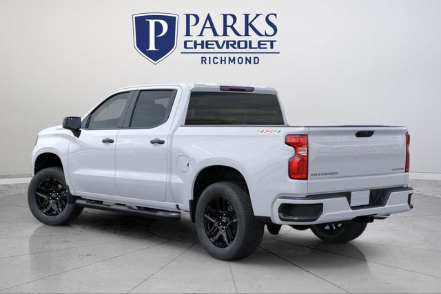 2025 Chevrolet Silverado 1500 Custom photo 3