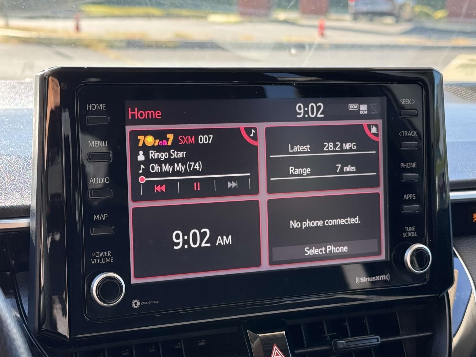 2022 Toyota Corolla LE photo 3