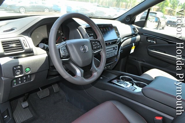 2025 Honda Ridgeline Black Edition photo 7