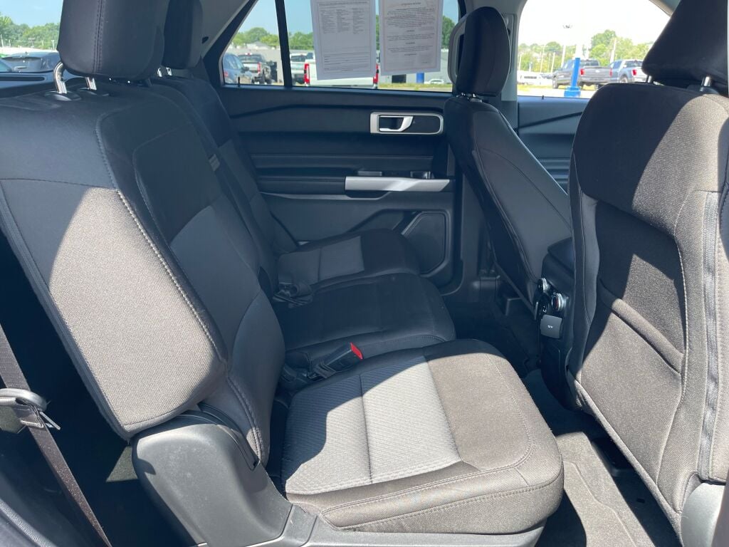 2022 Ford Explorer XLT photo 22