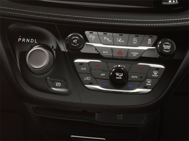 2026 Chrysler Pacifica photo 21