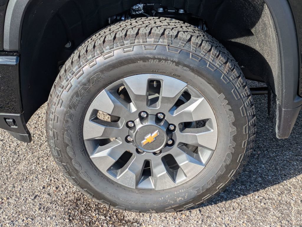 2026 Chevrolet Silverado 2500HD Custom photo 4