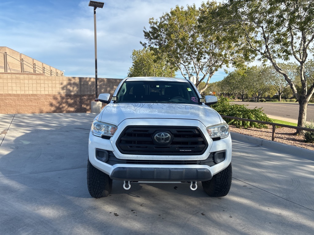 2018 Toyota Tacoma SR photo 4