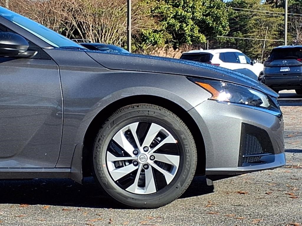 2025 Nissan Altima 2.5 S photo 5
