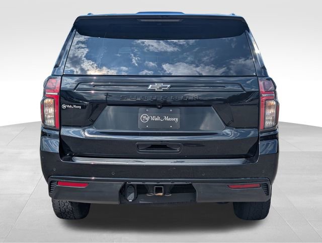 2023 Chevrolet Suburban Z71 photo 3