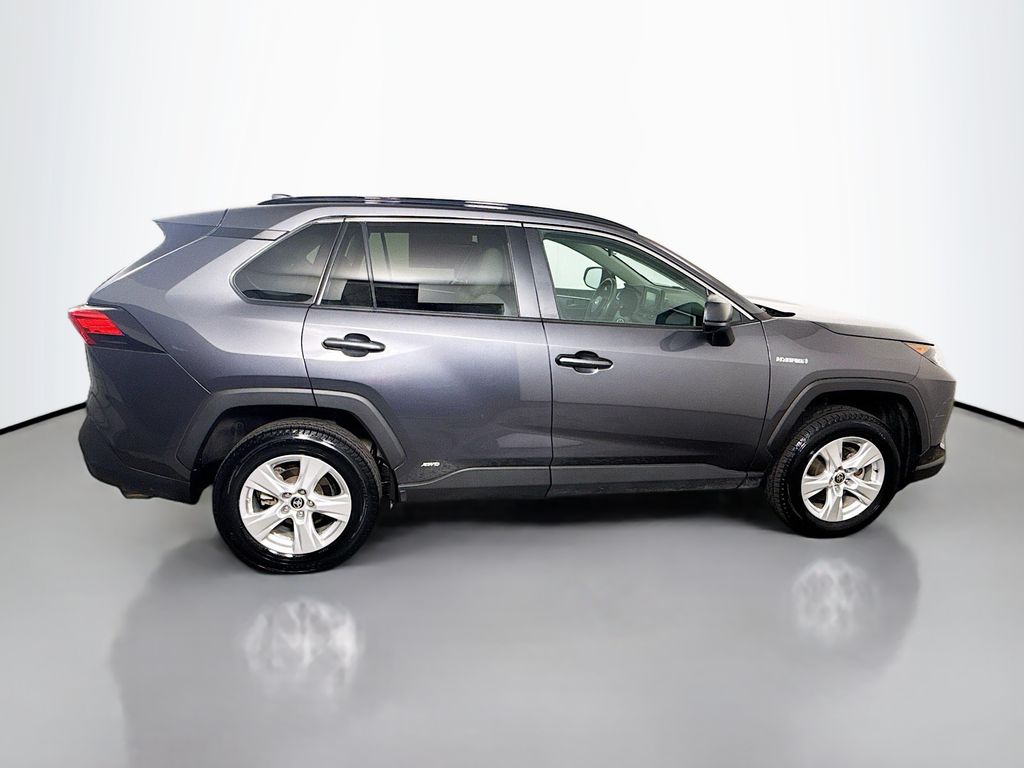 2021 Toyota RAV4 Hybrid LE photo 8