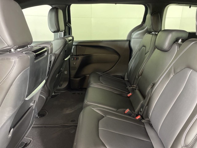 2025 Chrysler Pacifica photo 34