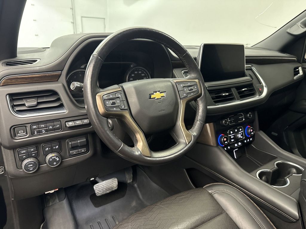 2021 Chevrolet Suburban 1500 High Country photo 4
