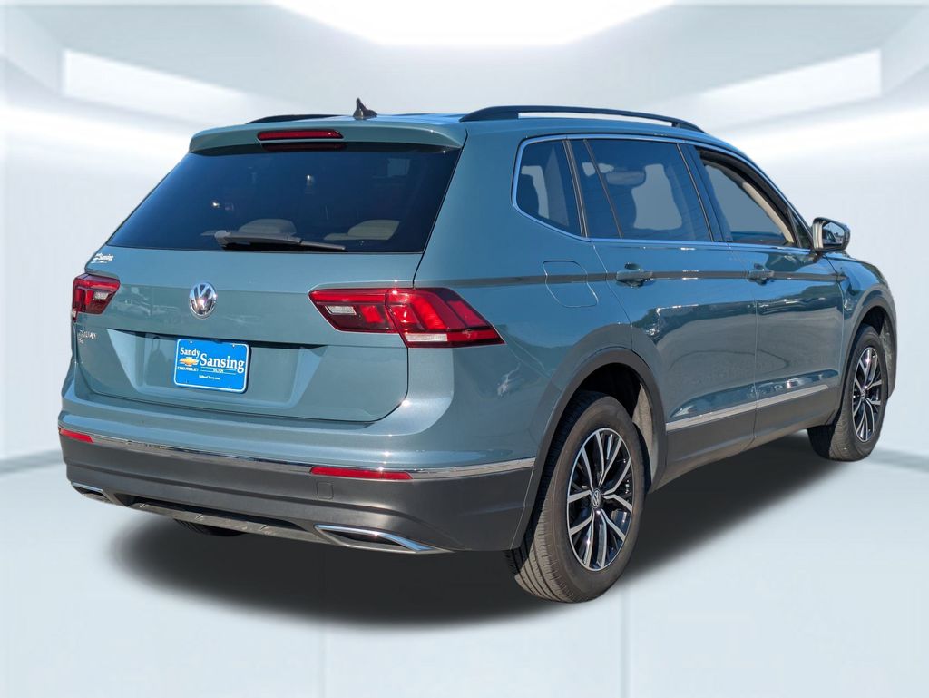 2021 Volkswagen Tiguan SE photo 4