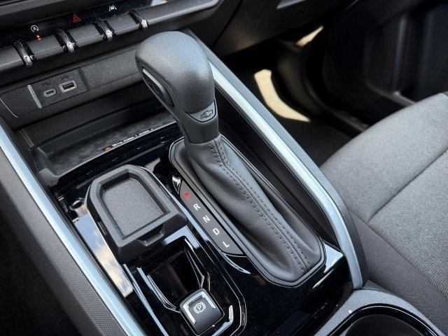 2025 Chevrolet Colorado LT photo 20