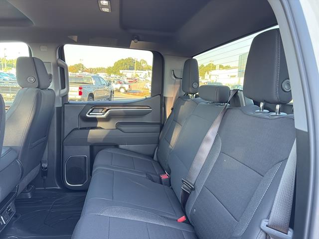 2026 Chevrolet Silverado 1500 RST photo 4