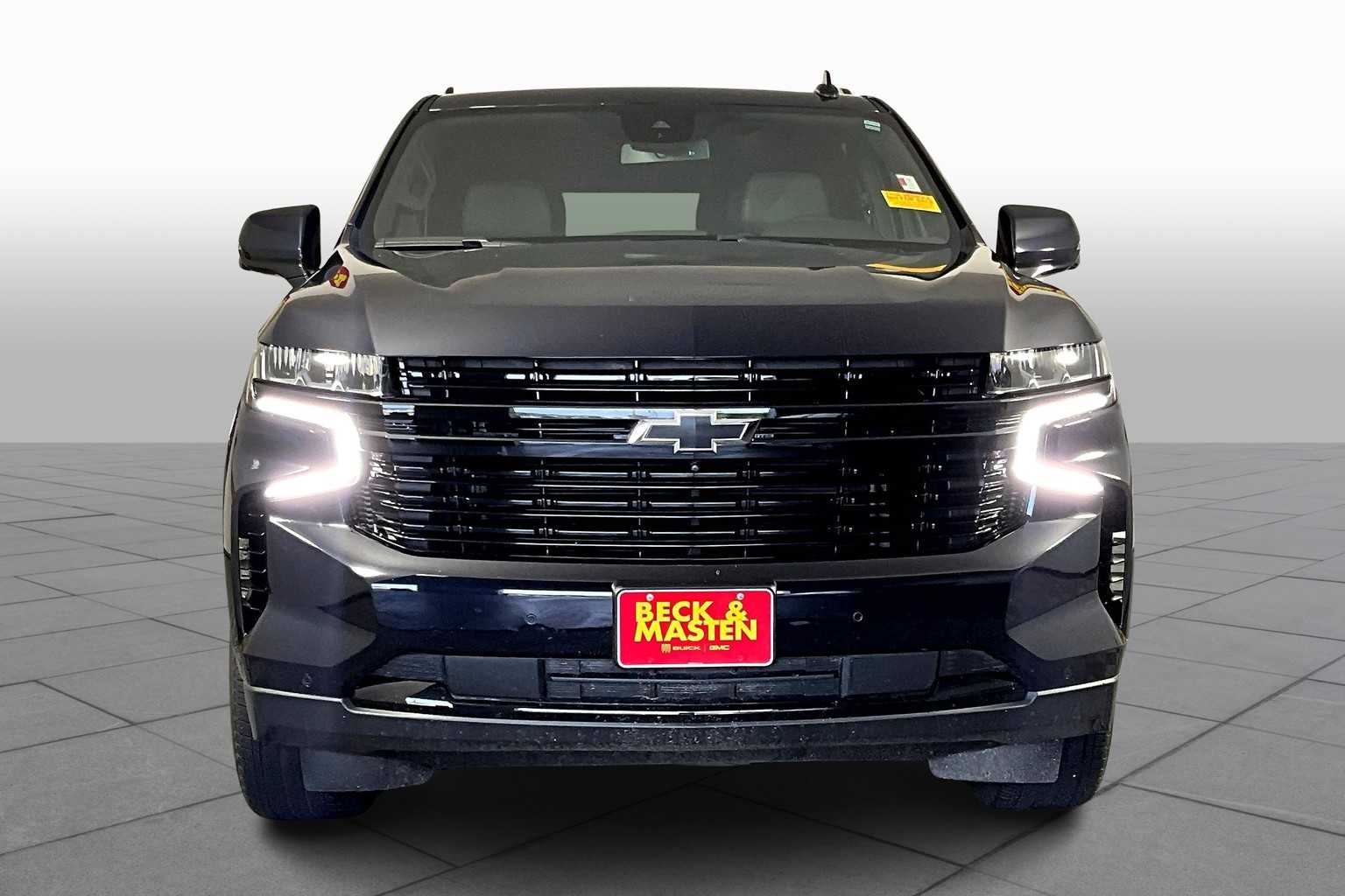 2024 Chevrolet Suburban RST photo 3