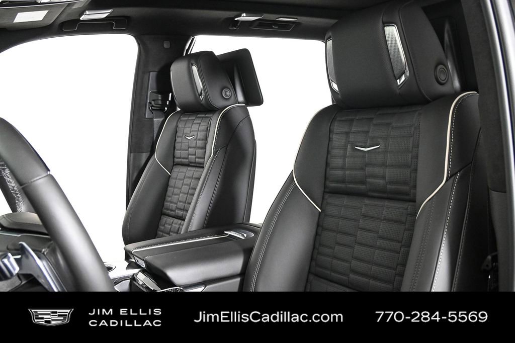 2025 Cadillac Escalade V-Series photo 4