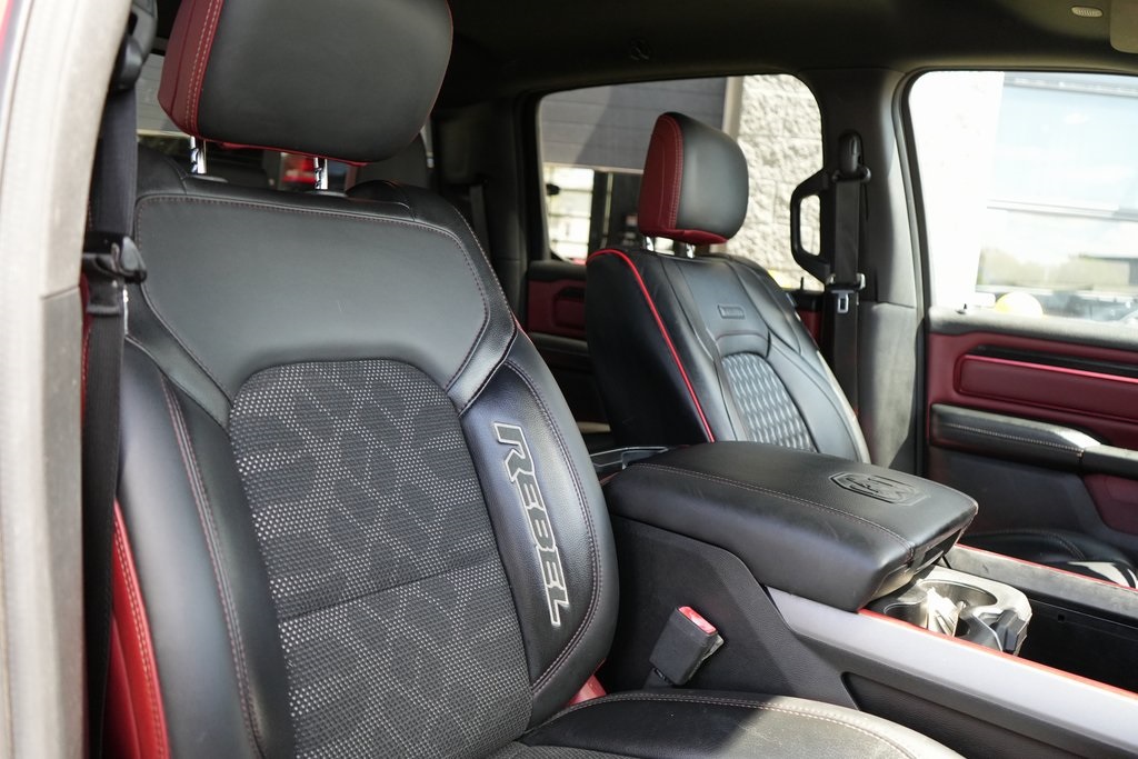 2020 Ram 1500 Rebel photo 17