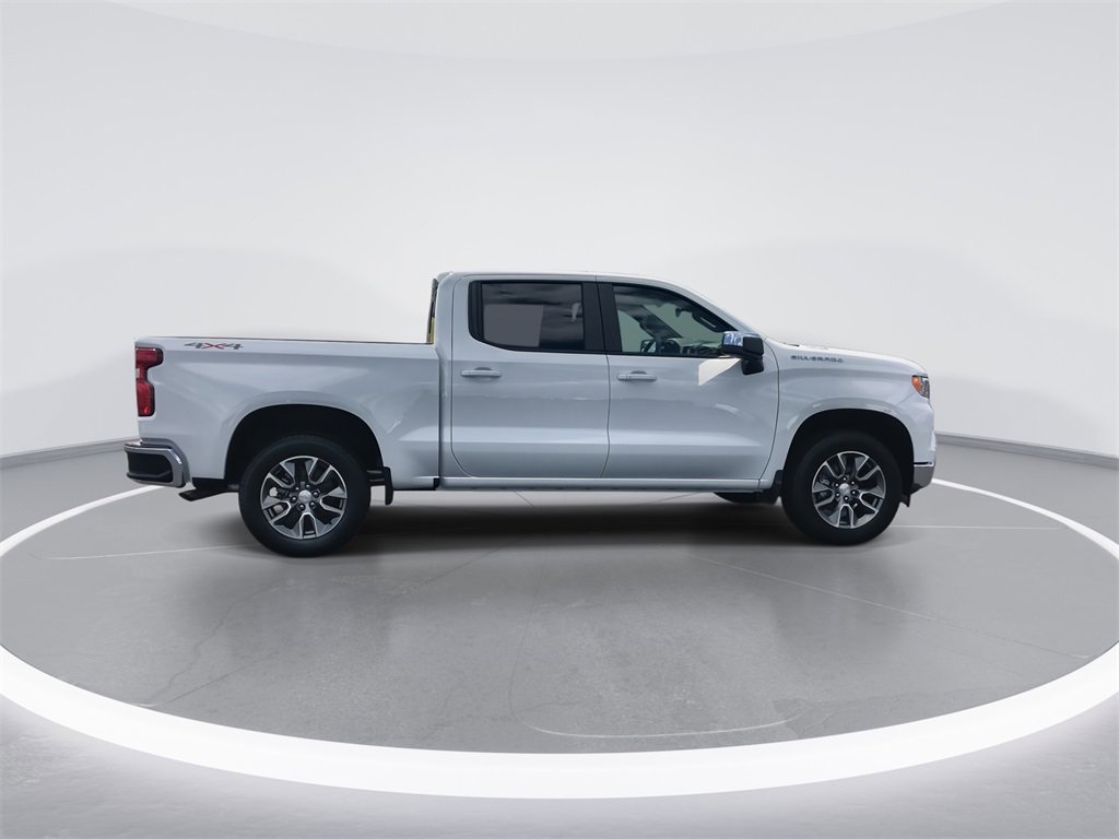 2025 Chevrolet Silverado 1500 LT photo 9