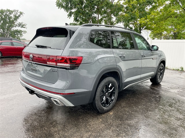 2025 Volkswagen Atlas Peak Edition SE photo 25