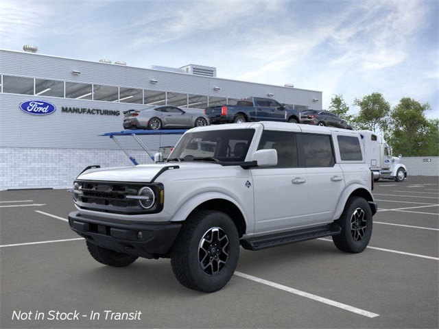 2025 Ford Bronco 4-Door Outer Banks's photo