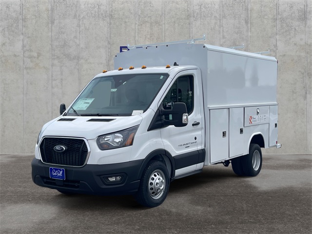 2024 Ford Transit Cutaway Base's photo