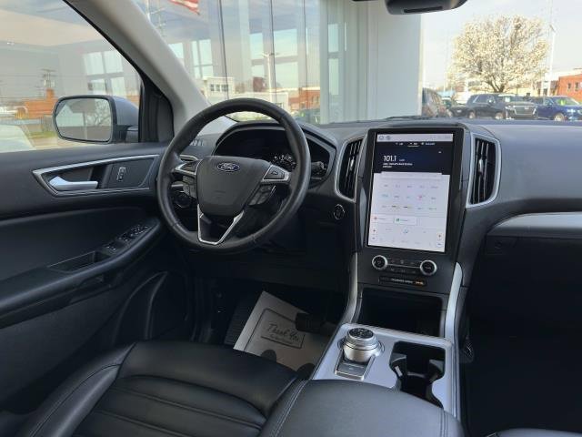 2022 Ford Edge SEL photo 49