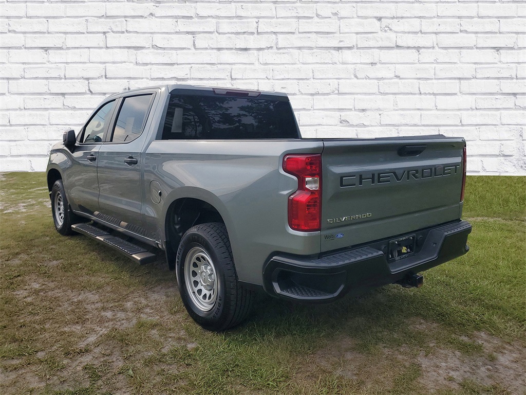 2023 Chevrolet Silverado 1500 photo 3