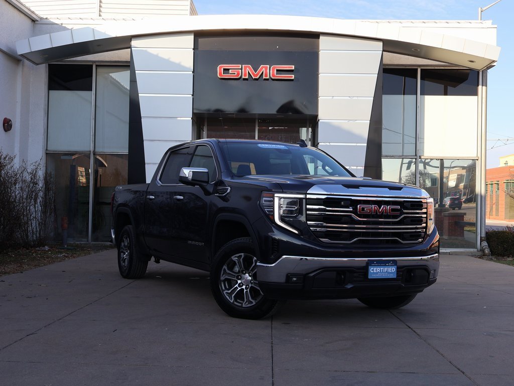 2024 GMC Sierra 1500 SLT's photo