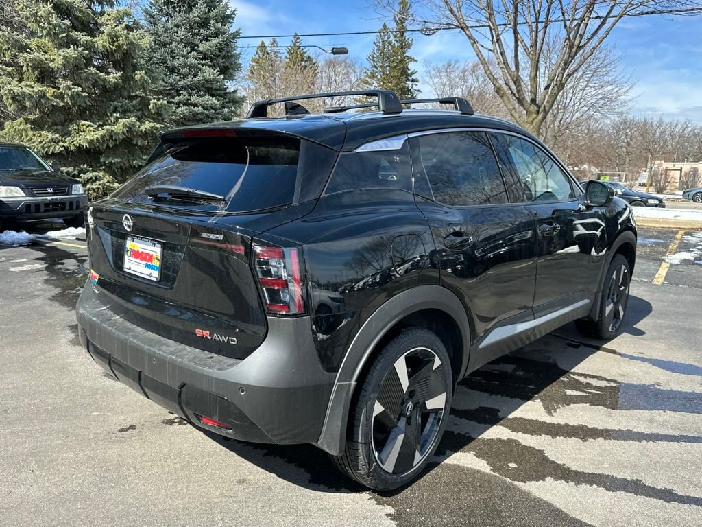 2025 Nissan Kicks SR photo 4