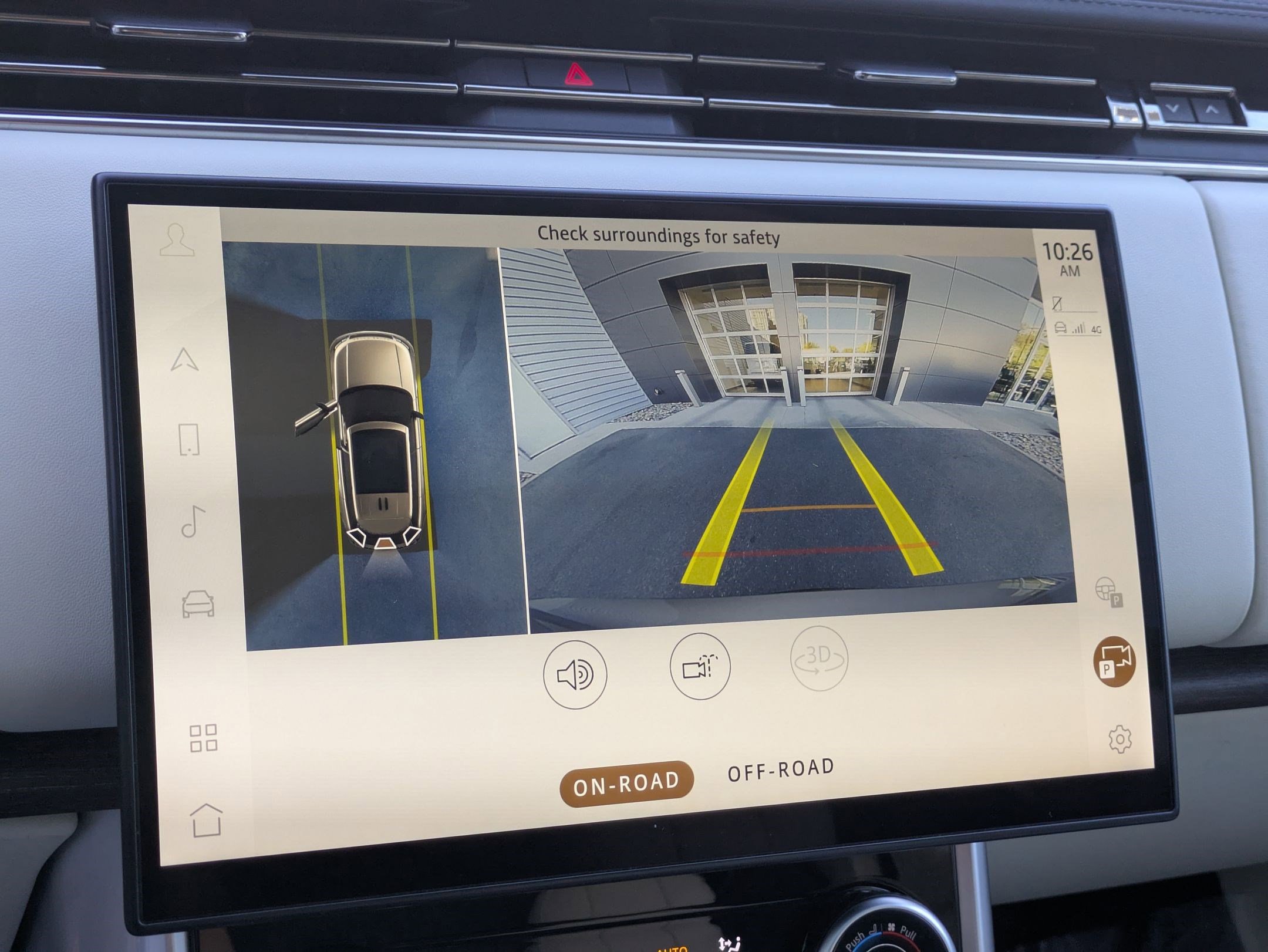 2023 Land Rover Range Rover SE photo 21