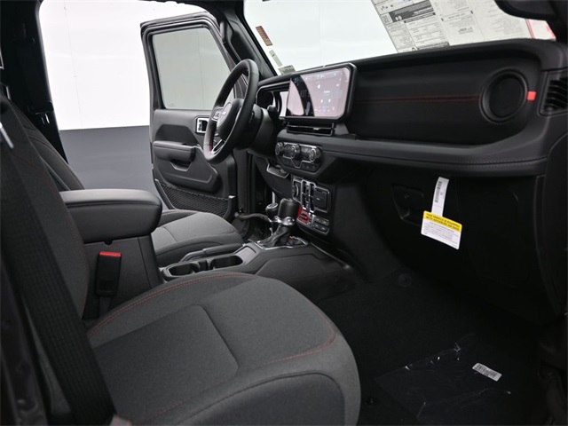 2024 Jeep Wrangler Rubicon photo 18