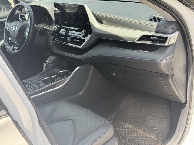 2021 Toyota Highlander Platinum photo 27